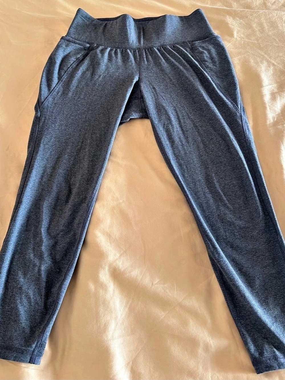 Livi Lane Bryant Heather Gray Ankle Leggings Side Pockets Size 14/16 Plus